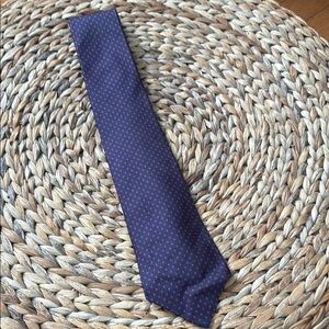 Chipp silk tie made in England navy with red polka dots